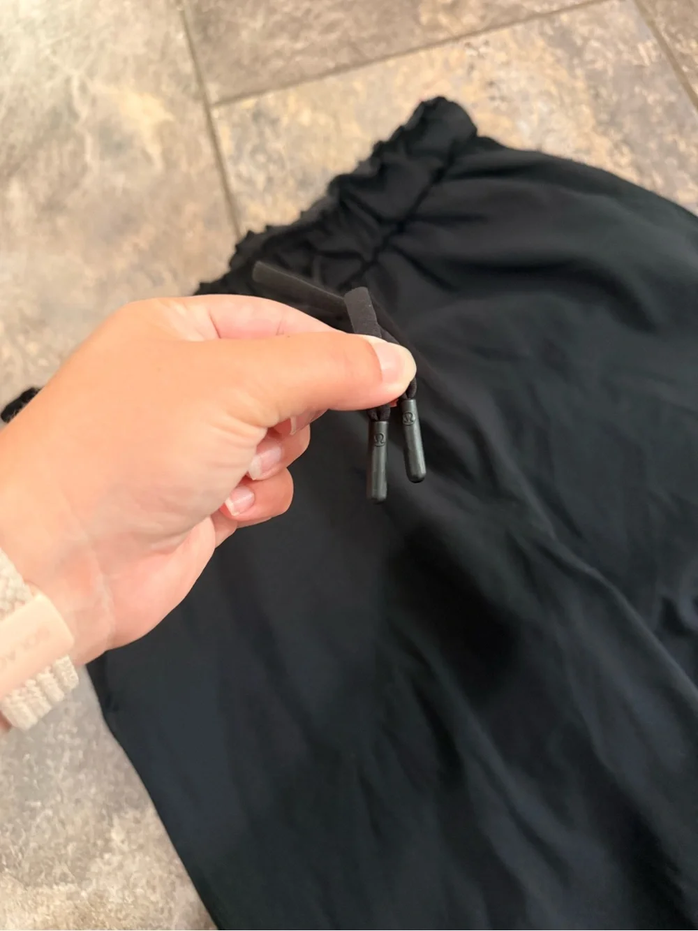 Black Lululemon Keep Moving Joggers size 6, 26” inseam
